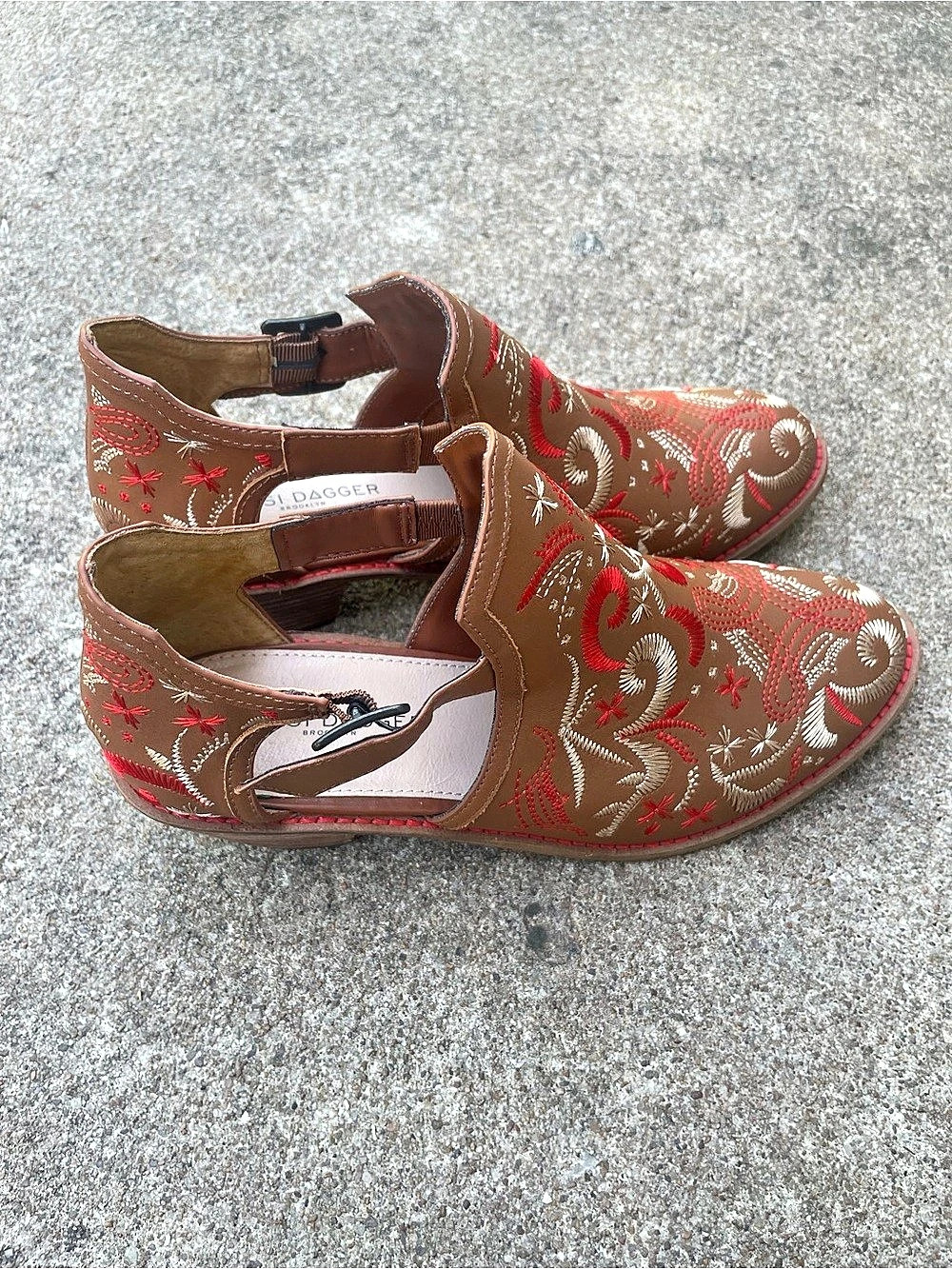 Kelsi Dagger Embroidered Pointed-Toe Heels Brown & Red US 8